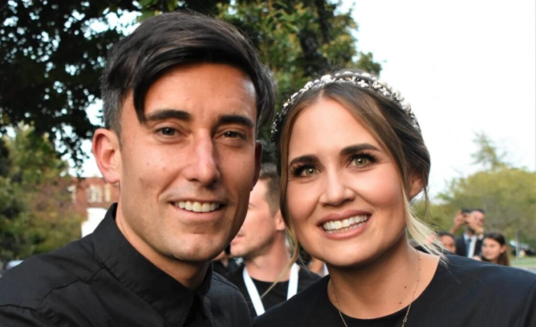 Mallory Plotnik (Phil Wickham’s Wife) : Biography, Age , Net Worth, Family, Career & More