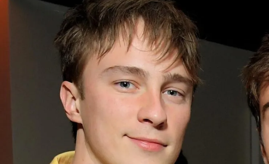 Drew Starkey Height: Age, Insights, and Background in 2024 |Pudelek